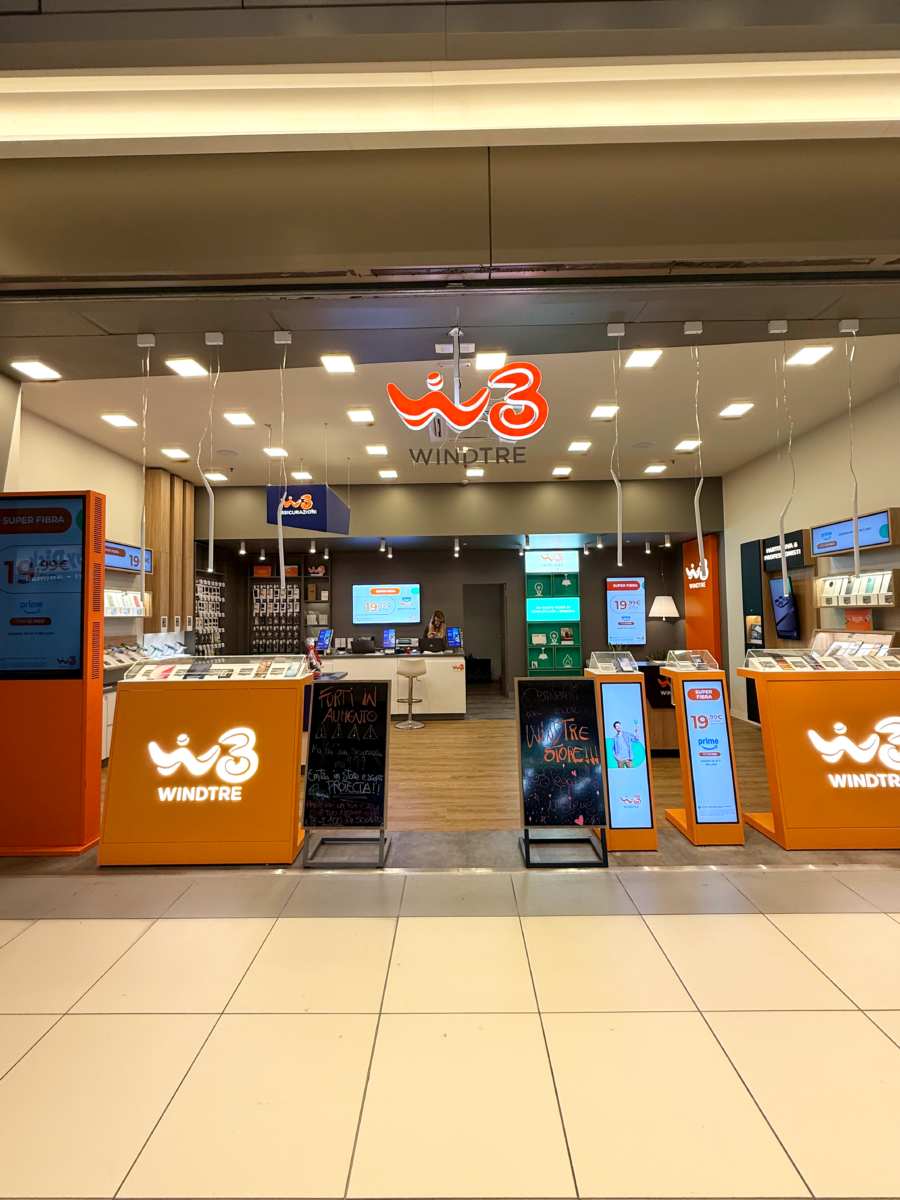 Wind Tre Eventi In Store Wind Tre - Centro Commerciale Tiburtino, Guidonia - Roma